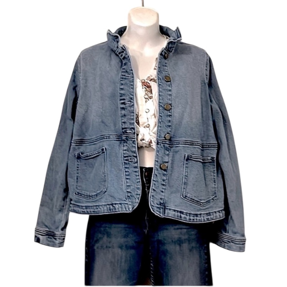 Universal Thread Women’s Distressed Oversized Patch Pocket Denim Jean Jacket L